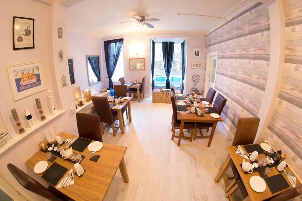 Waves In Bed & Breakfast Bournemouth Exterior foto